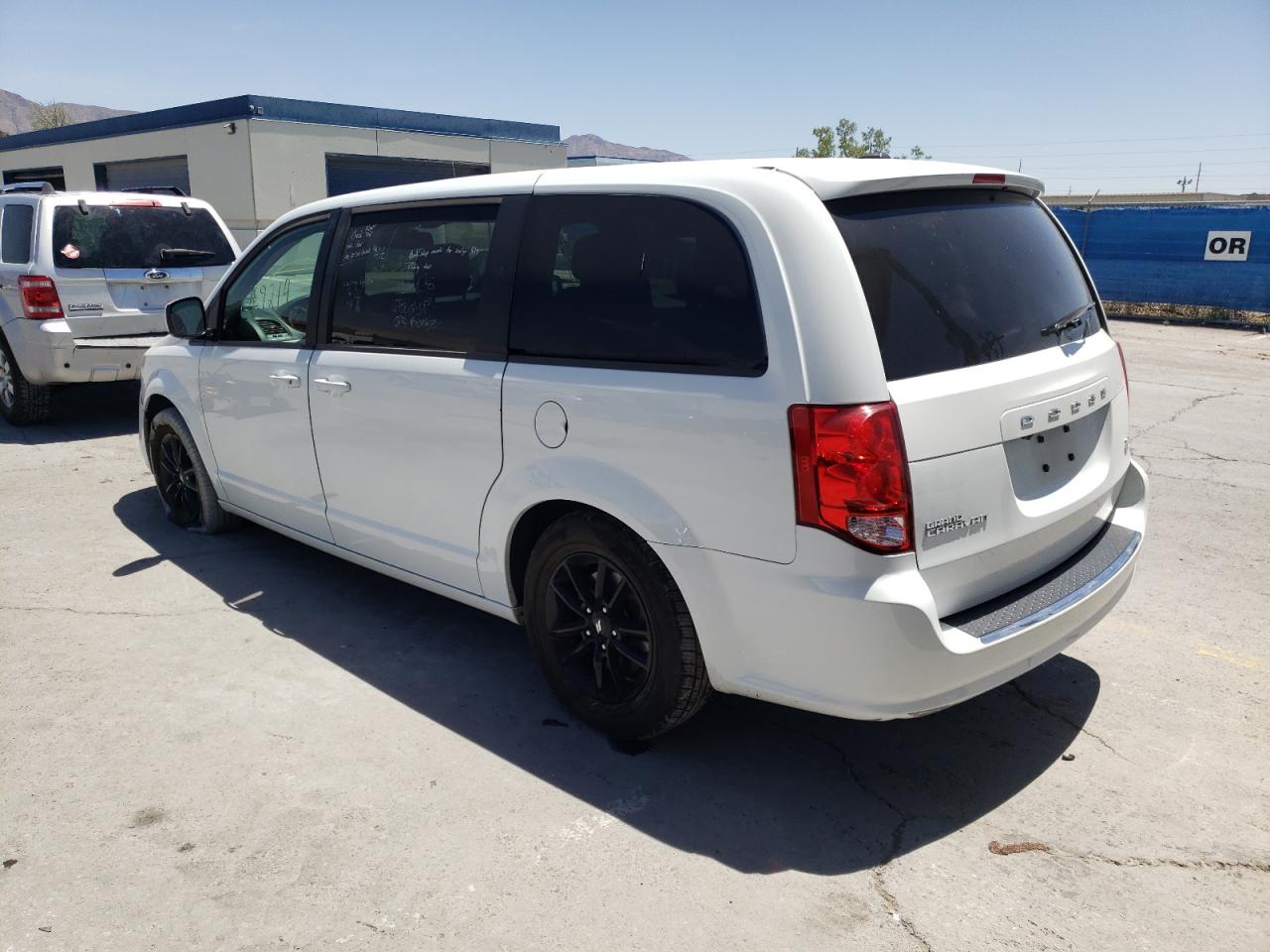Photo 3 from auction – 2019 DODGE GRAND CARA with VIN 2C4RDGEG8KR768909
