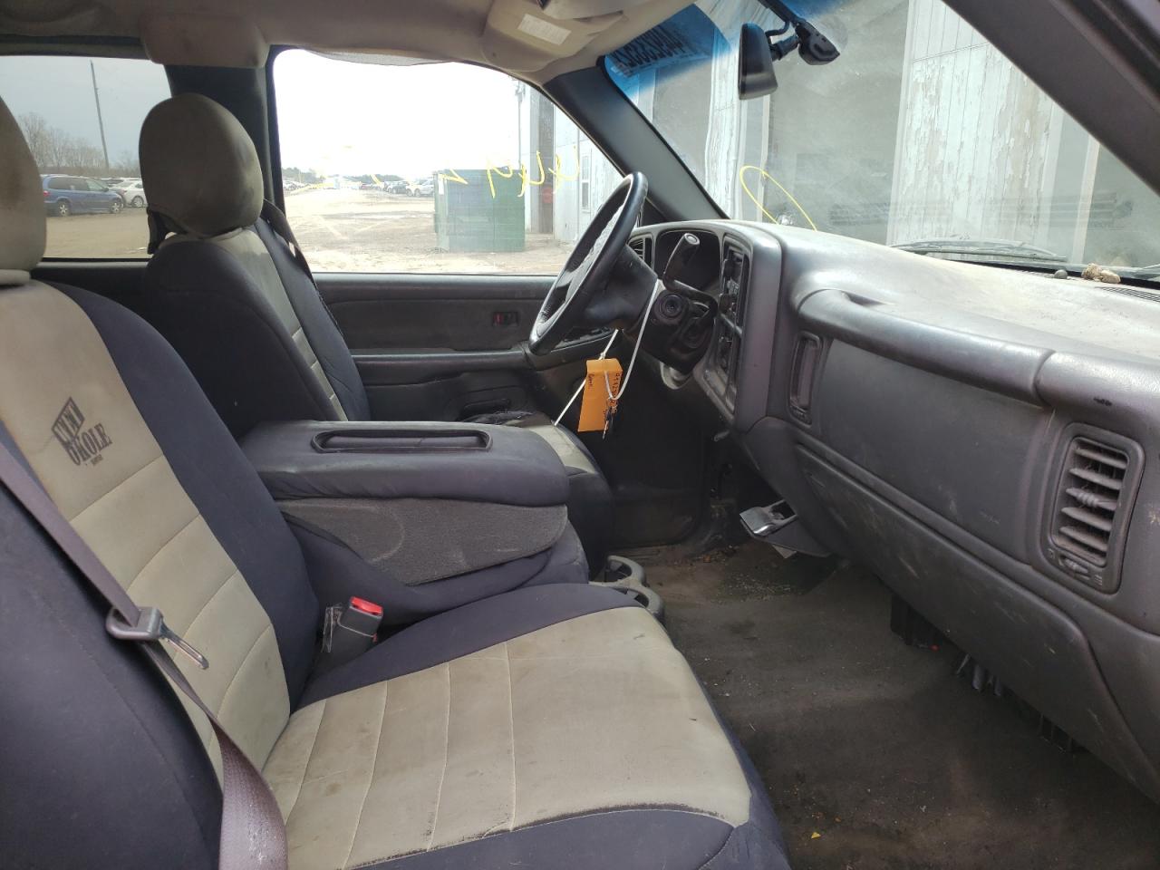 Photo 5 from auction – 2003 CHEVROLET SILVERADO with VIN 2GCEC19V831166650