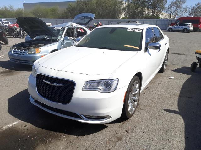 Photo 2 from auction – 2019 CHRYSLER 300 LIMITE with VIN 2C3CCAEG0KH631446
