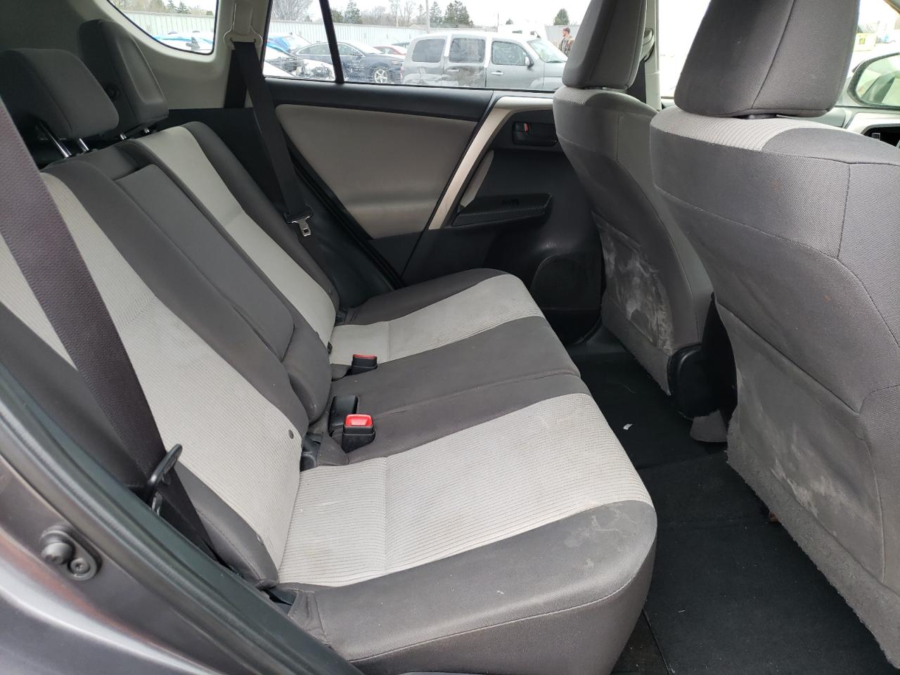 Photo 6 from auction – 2015 TOYOTA RAV4 LE with VIN JTMBFREV4FJ040665