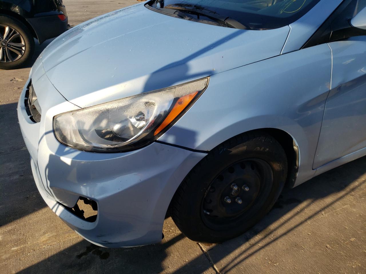 Photo 9 from auction – 2014 HYUNDAI ACCENT GLS with VIN KMHCT4AE2EU603338