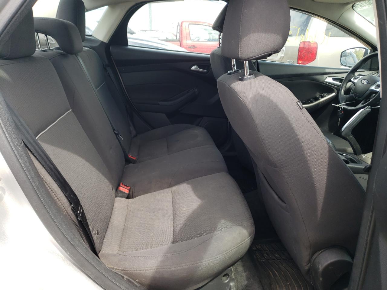 Photo 6 from auction – 2012 FORD FOCUS SEL with VIN 1FAHP3H24CL423839