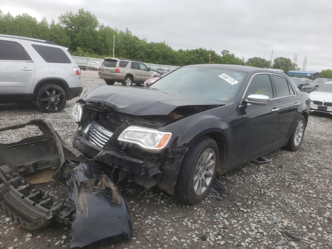 Фото 2 с аукциона – 2013 CHRYSLER 300C с VIN 2C3CCAET1DH650619