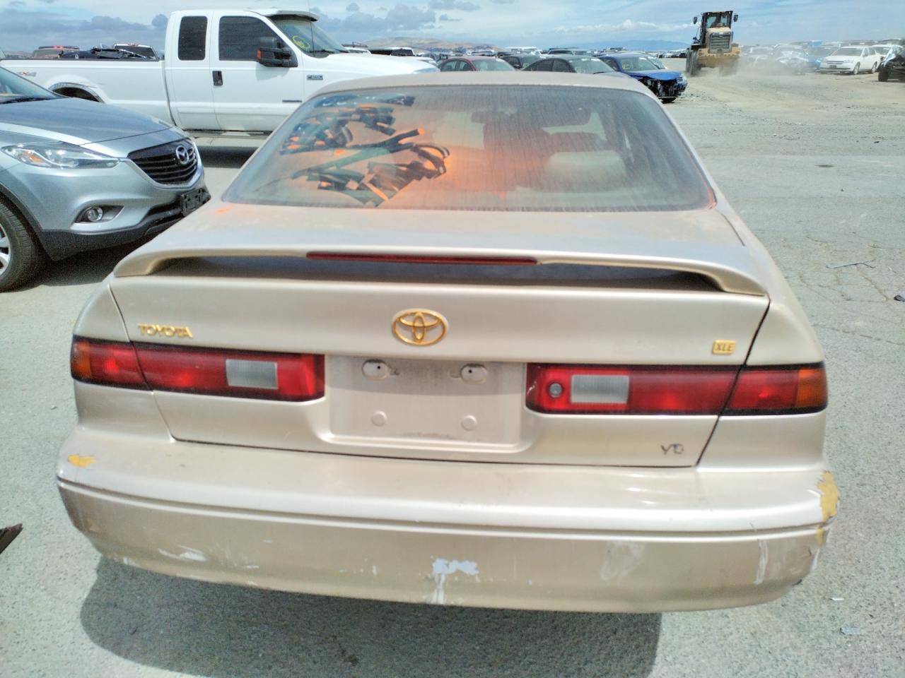 Photo 9 from auction – 1998 TOYOTA CAMRY LE with VIN JT2BF28KXW0127705
