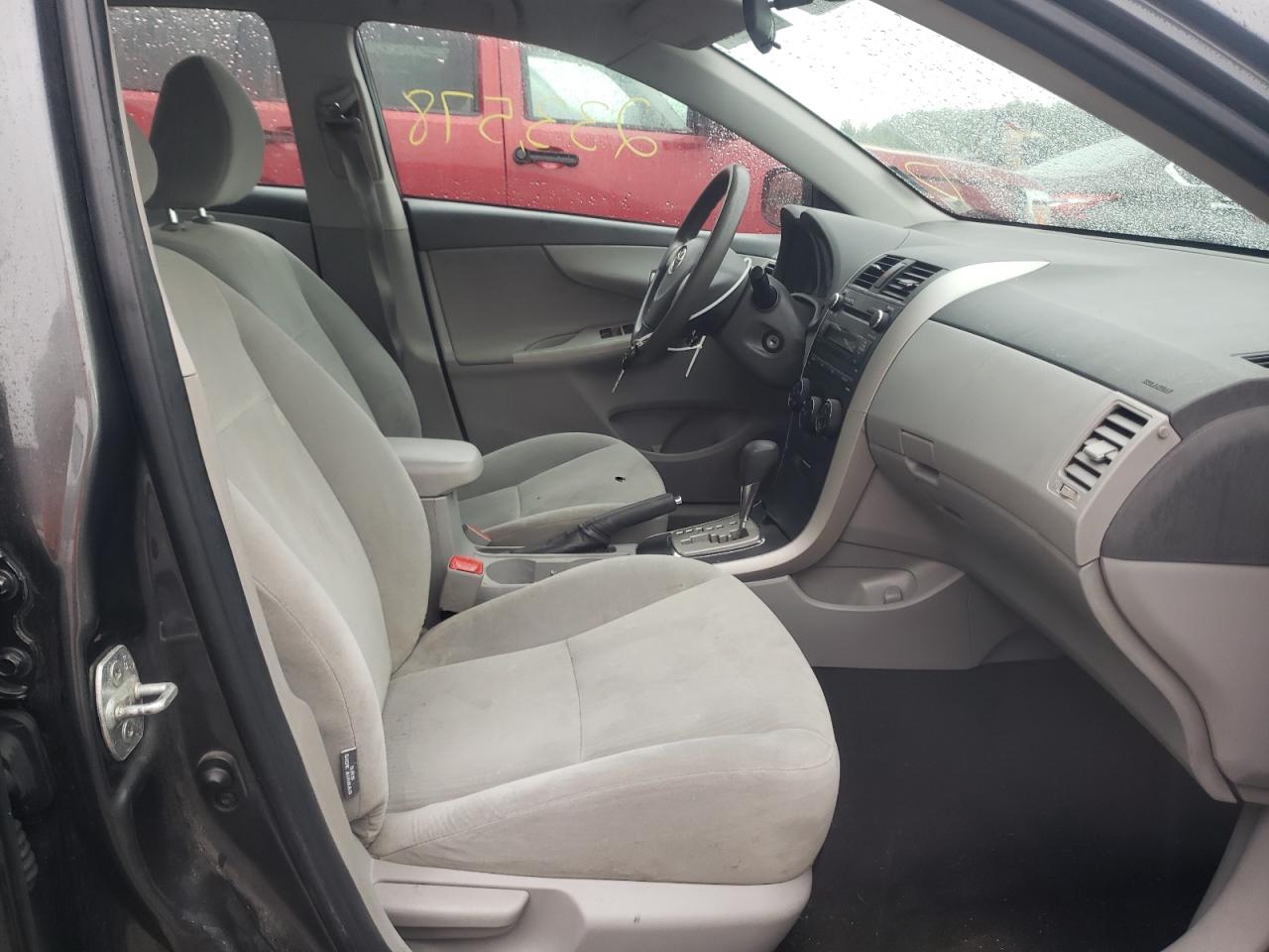 Photo 5 from auction – 2010 TOYOTA COROLLA with VIN 1NXBU4EE5AZ274325