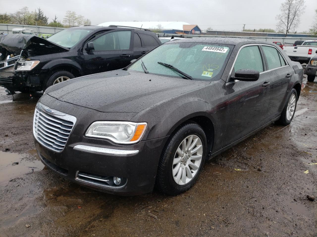 Photo 2 from auction – 2013 CHRYSLER 300 with VIN 2C3CCAAG4DH632463
