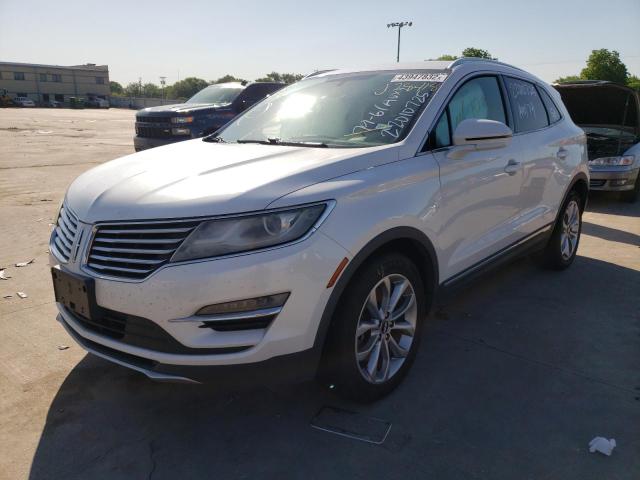 Photo 2 from auction – 2016 LINCOLN MKC SELECT with VIN 5LMCJ2C9XGUJ28418