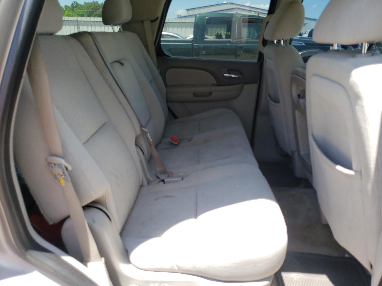 Photo 6 from auction – 2007 GMC YUKON with VIN 1GKFK13027R170201