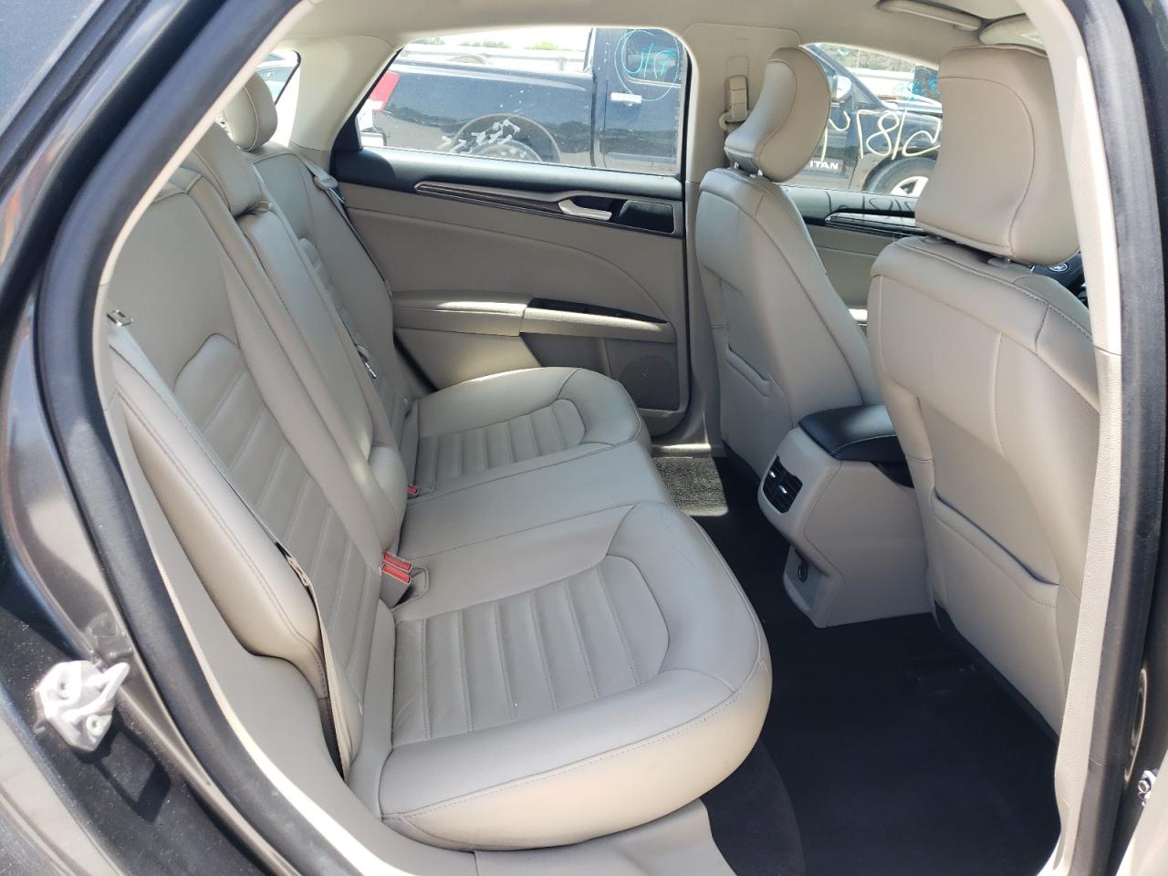 Photo 6 from auction – 2018 FORD FUSION SE with VIN 3FA6P0HD1JR126758