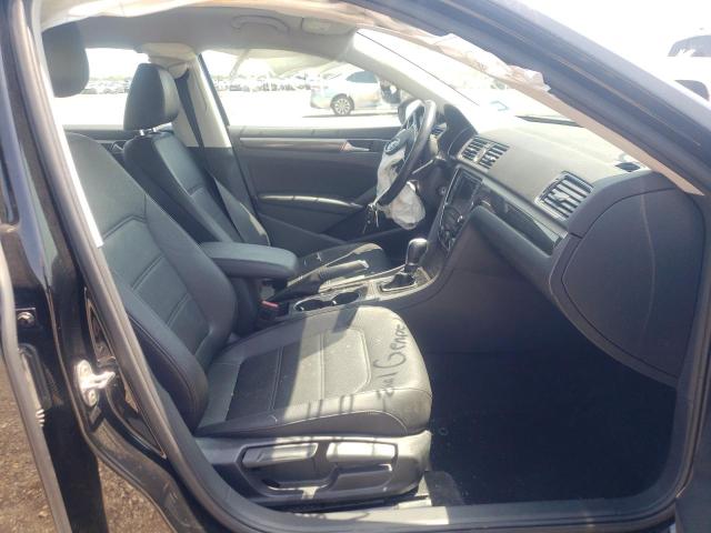 Photo 5 from auction – 2016 VOLKSWAGEN PASSAT SE with VIN 1VWBT7A36GC024889