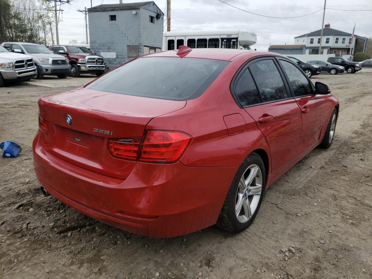 Photo 4 from auction – 2013 BMW 328 I with VIN WBA3A5C51DF600654