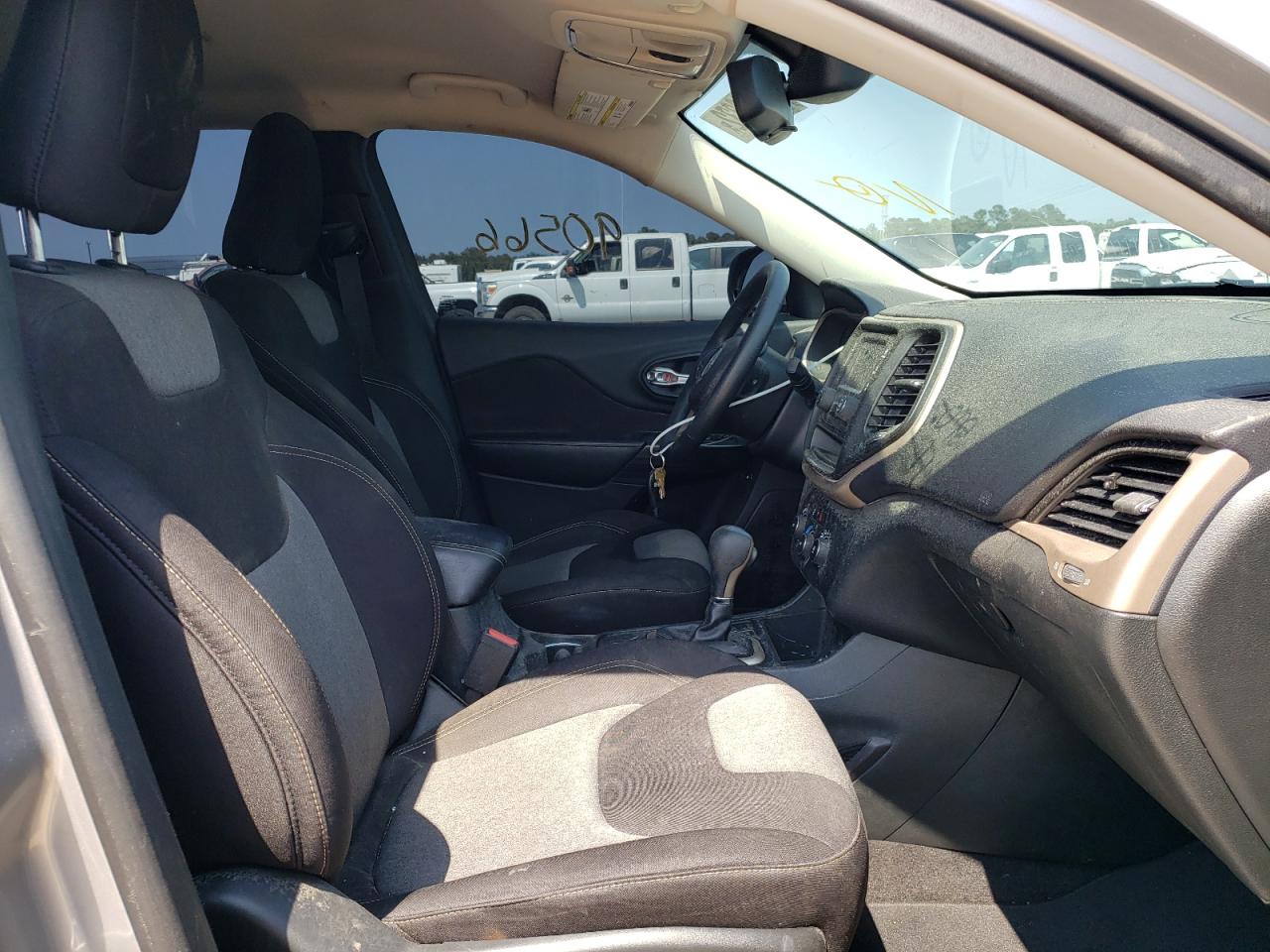 Photo 5 from auction – 2015 JEEP CHEROKEE S with VIN 1C4PJLAB9FW579136