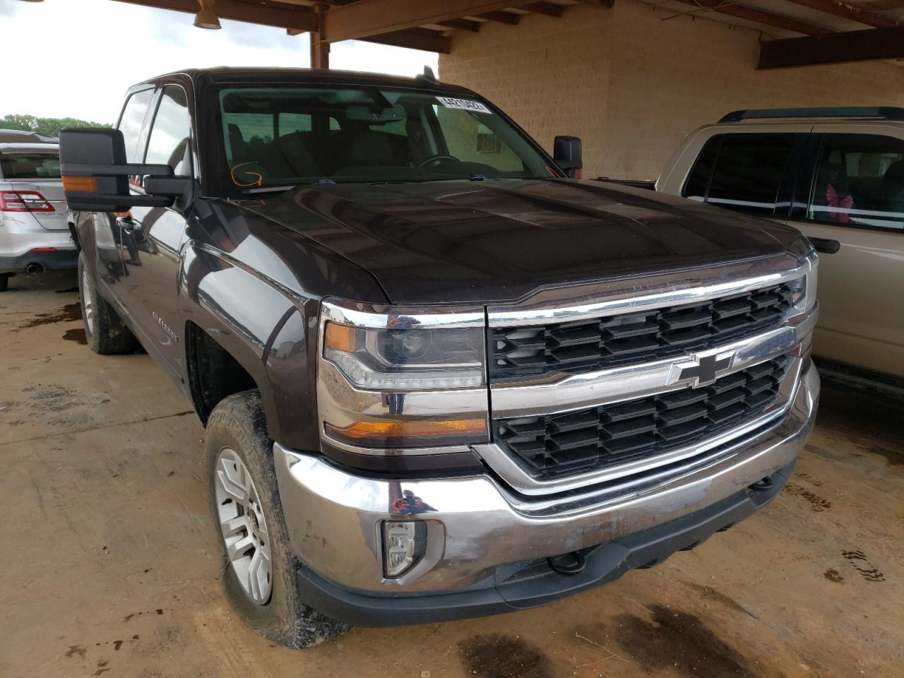 CHEVROLET SILVERADO 2016 with VIN 3GCUKREC8GG171569 - Photo from auction