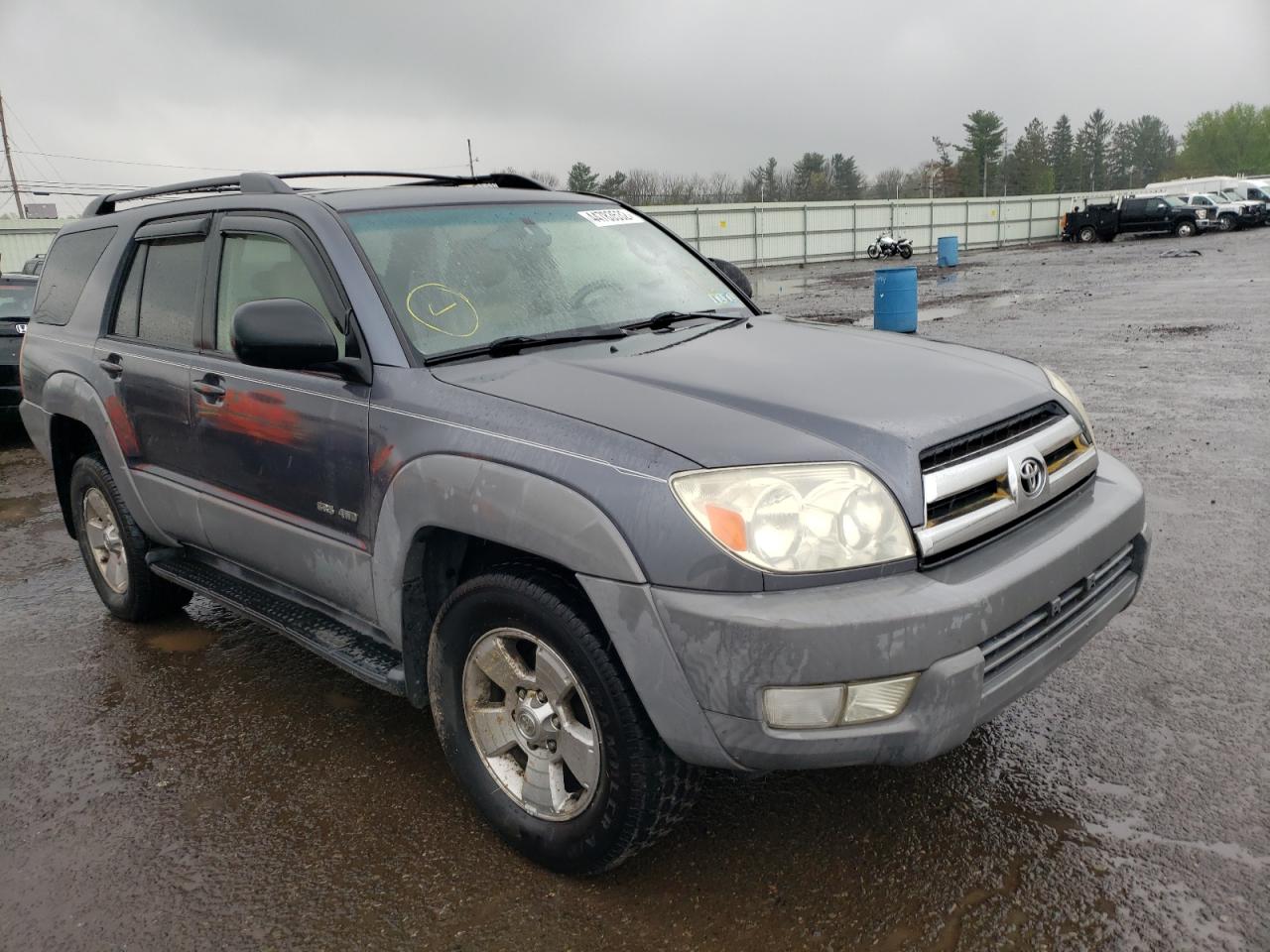 TOYOTA 4RUNNER SR 2003 مع رقم تعريف المركبة JTEBU14R830011548 - صورة من المزاد