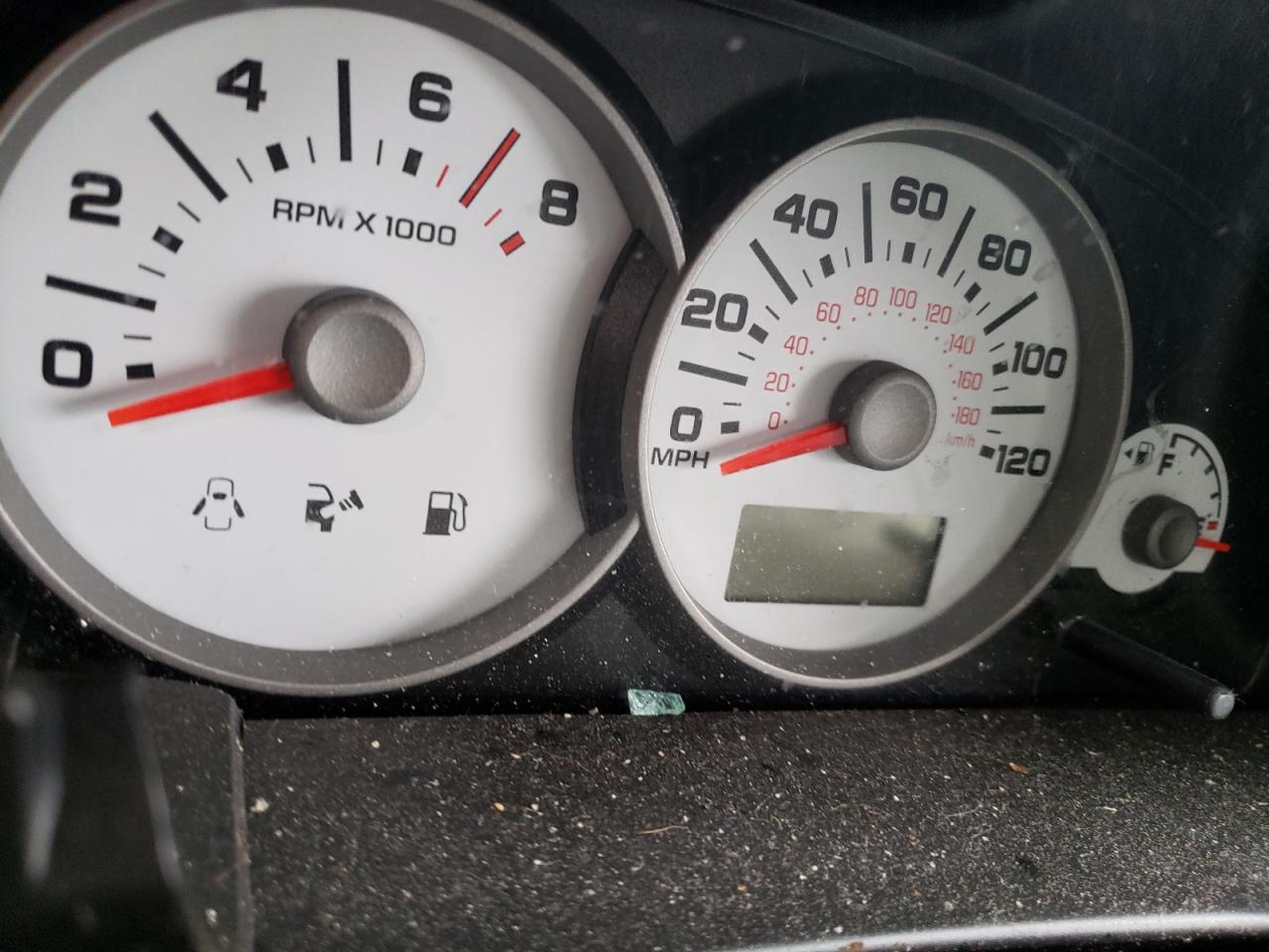 Photo 12 from auction – 2007 FORD ESCAPE LIM with VIN 1FMCU94187KA36036