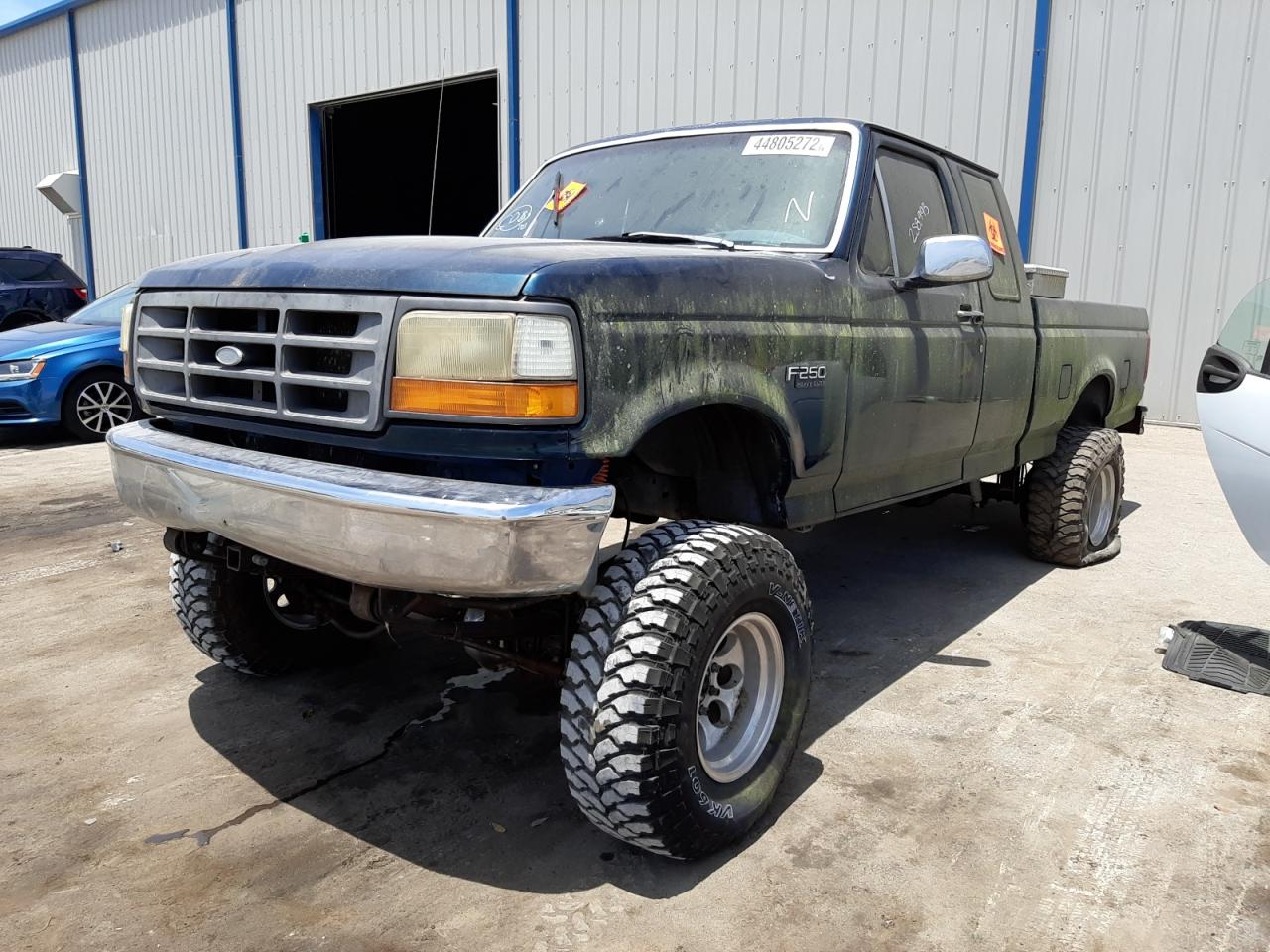 Photo 2 from auction – 1997 FORD F250 with VIN 1FTHX26G9VEA38559