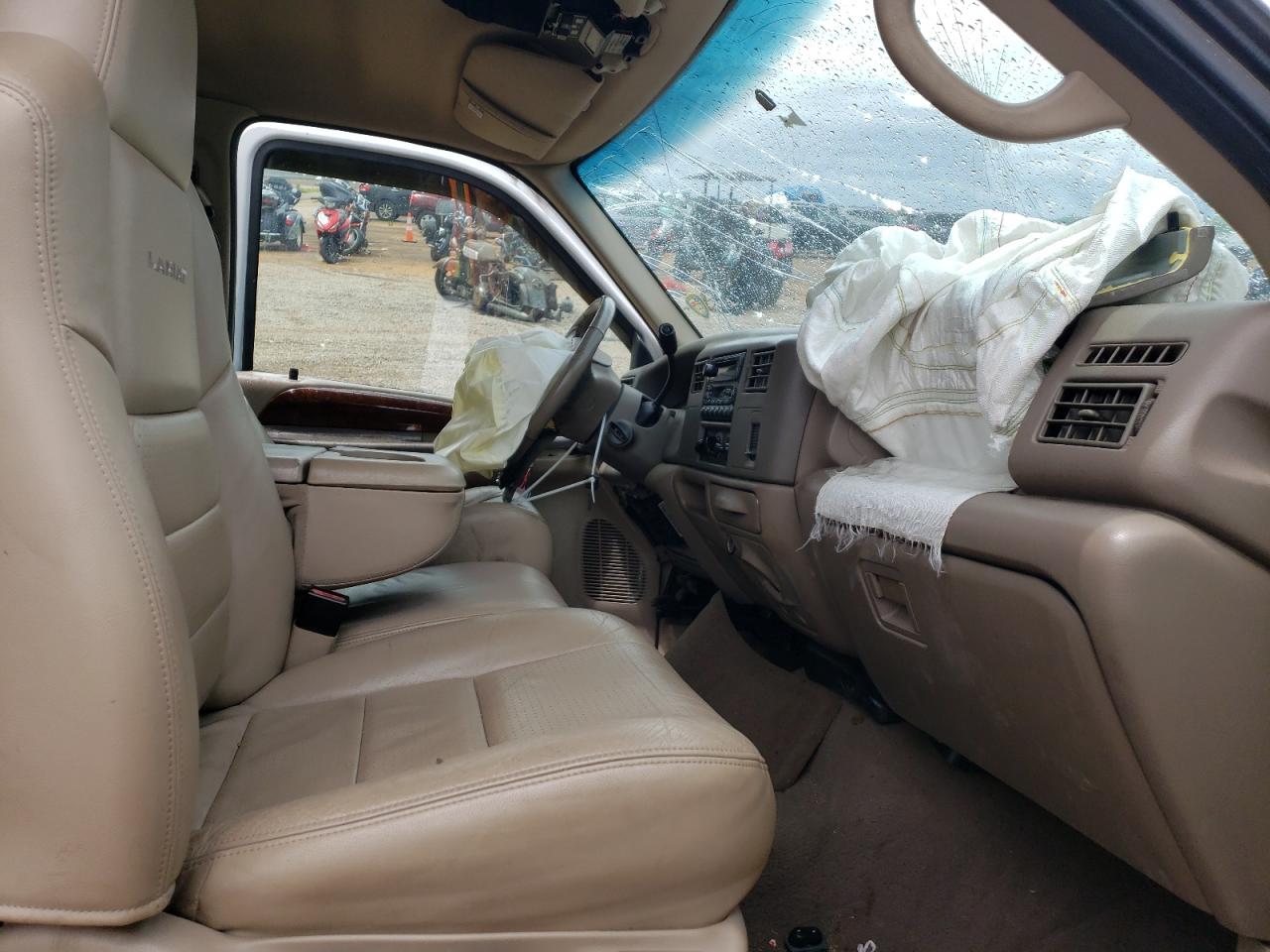 Photo 5 from auction – 2000 FORD F250 SUPER with VIN 3FTNW20F1YMA74007