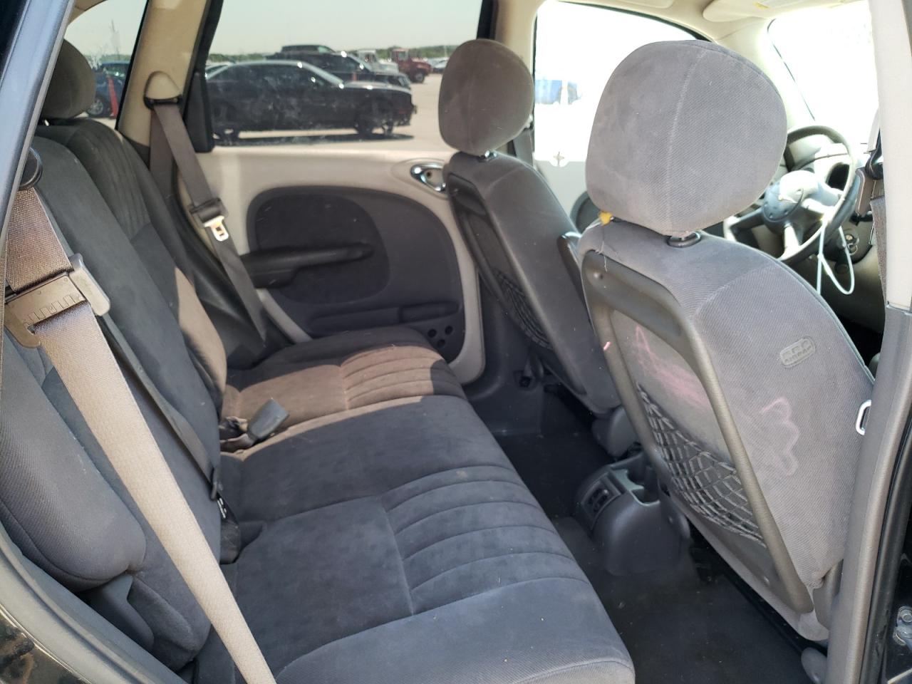 Photo 6 from auction – 2001 CHRYSLER PT CRUISER with VIN 3C8FY4BB31T605349
