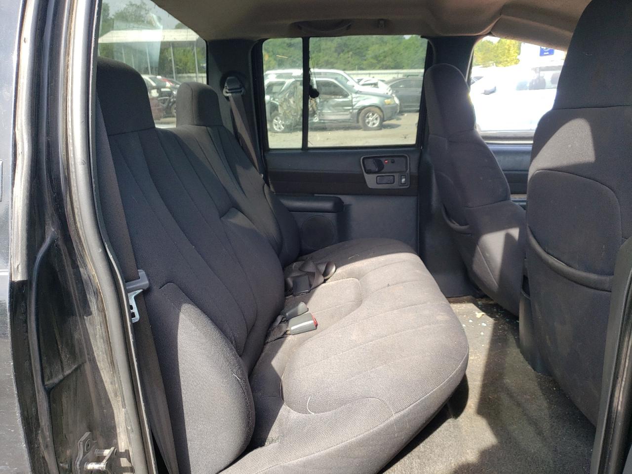 Photo 6 from auction – 2003 GMC SONOMA with VIN 1GTDT13X23K176466