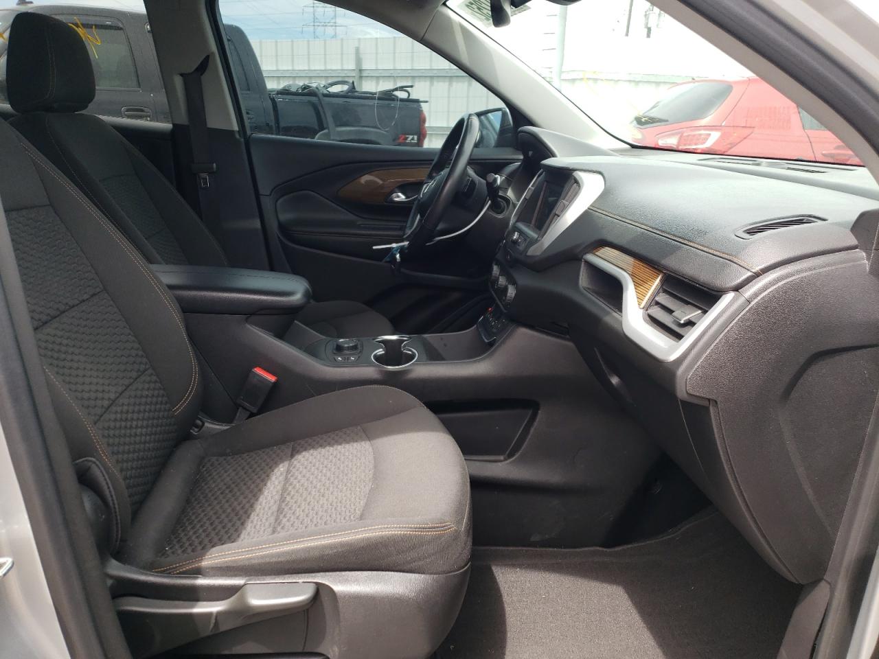 Photo 5 from auction – 2018 GMC TERRAIN SL with VIN 3GKALTEV6JL304587