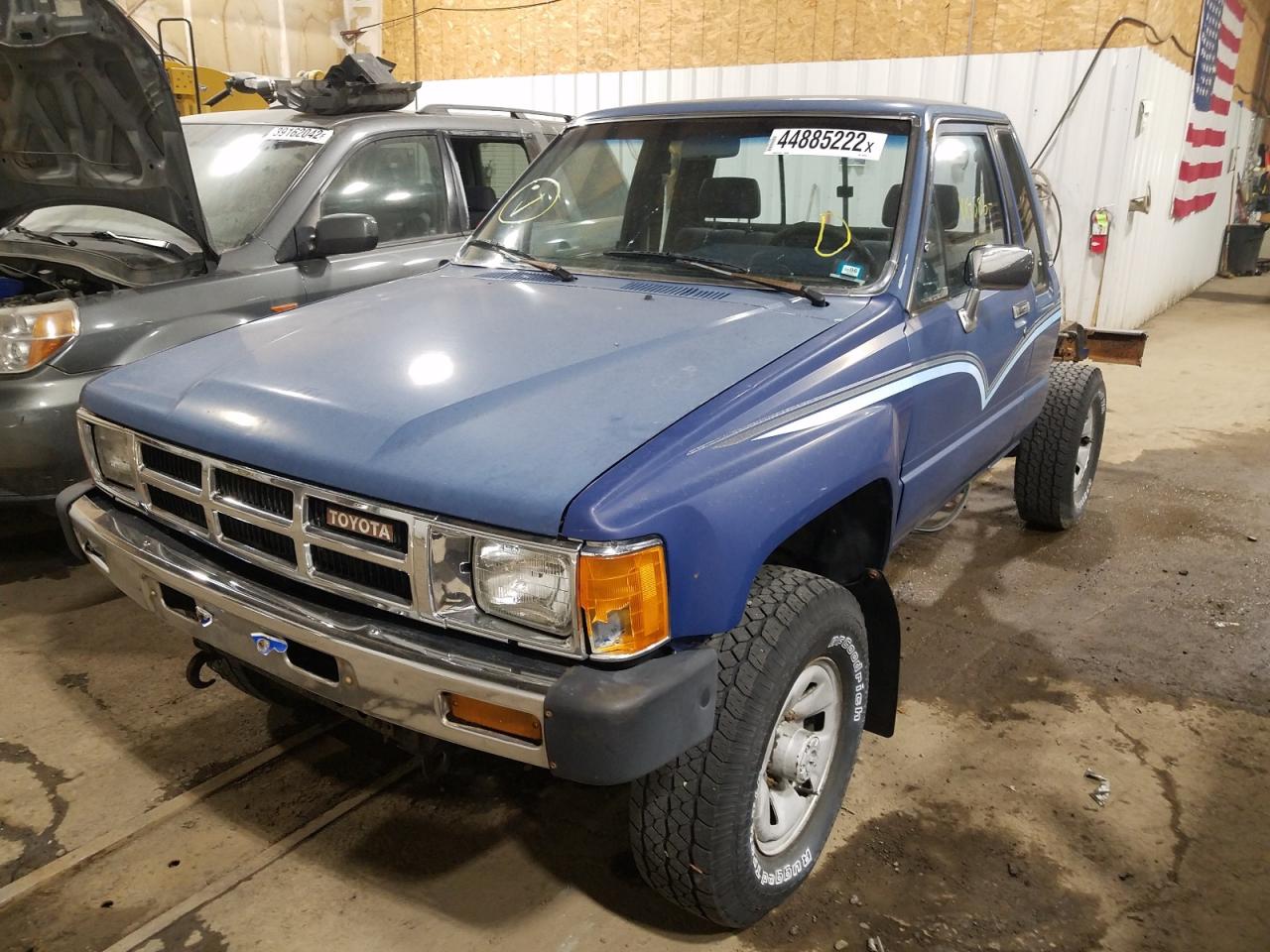Photo 2 from auction – 1986 TOYOTA PICKUP XTR with VIN JT4RN67P2G5022237