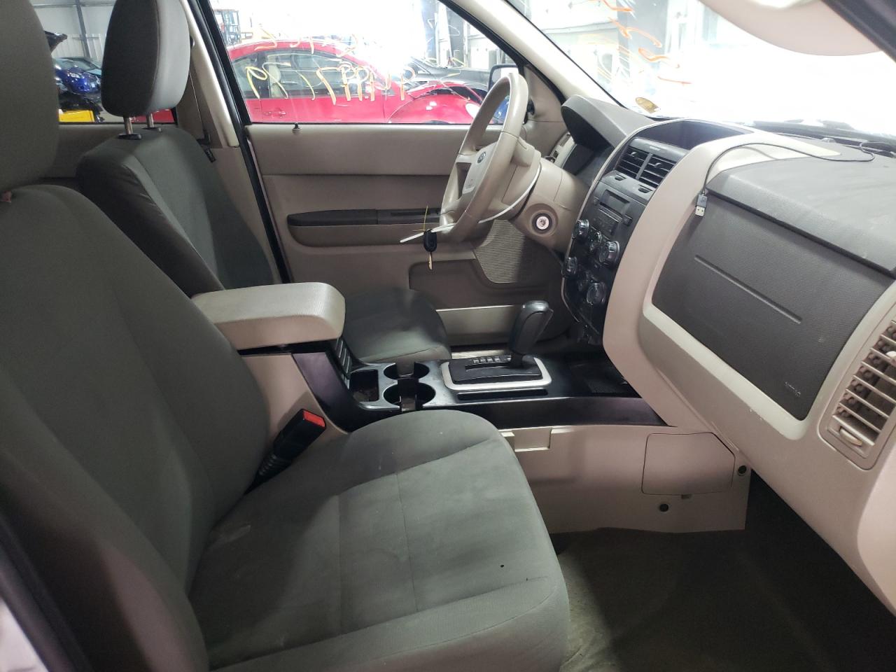 Photo 5 from auction – 2012 FORD ESCAPE XLS with VIN 1FMCU9C78CKB34399