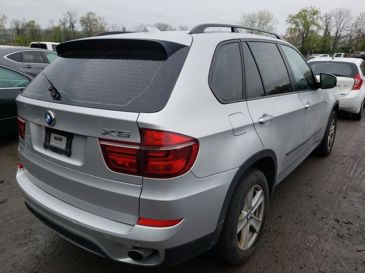 Photo 4 from auction – 2013 BMW X5 XDRIVE3 with VIN 5UXZV4C51DL994586