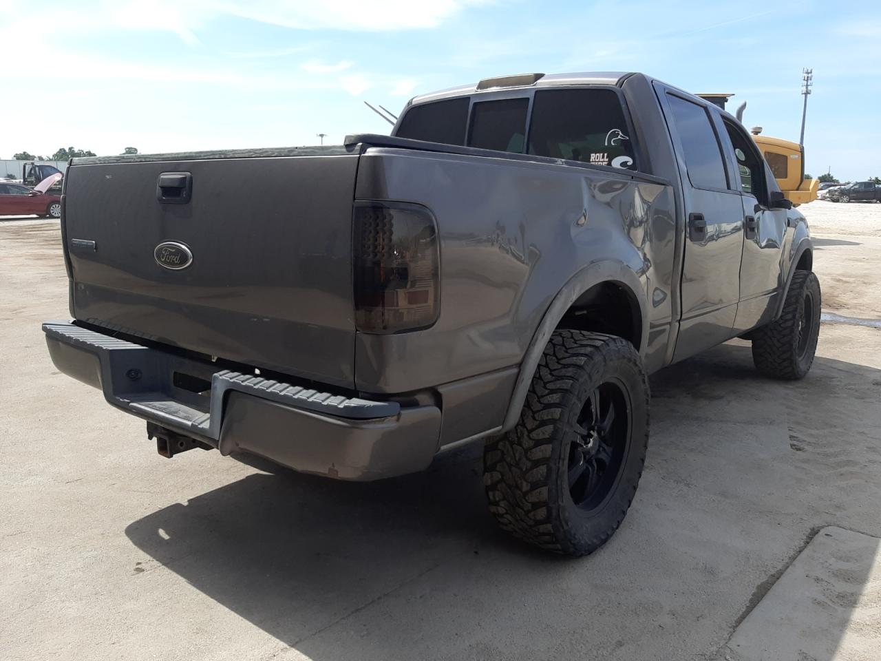 Photo 4 from auction – 2004 FORD F150 SUPER with VIN 1FTPW14514KC36675