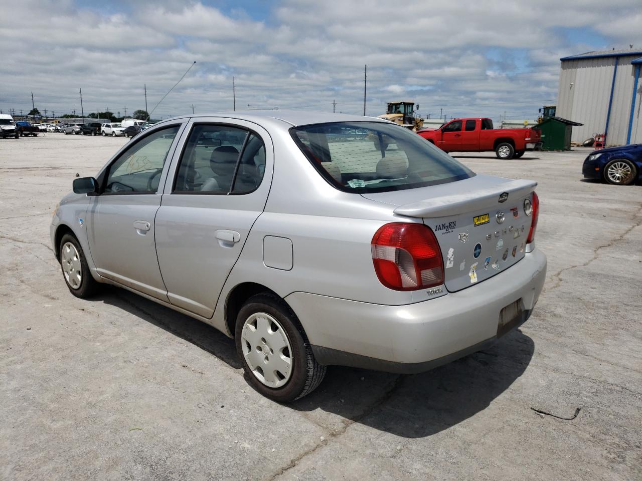 Photo 3 from auction – 2001 TOYOTA ECHO with VIN JTDBT123510102604