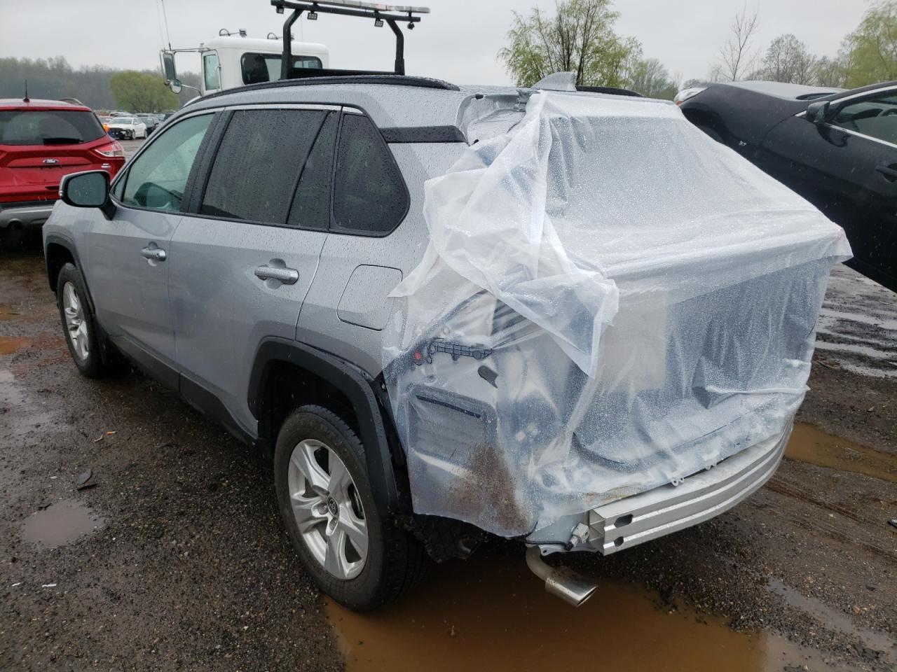 Photo 3 from auction – 2021 TOYOTA RAV4 XLE with VIN 2T3P1RFV6MC217347