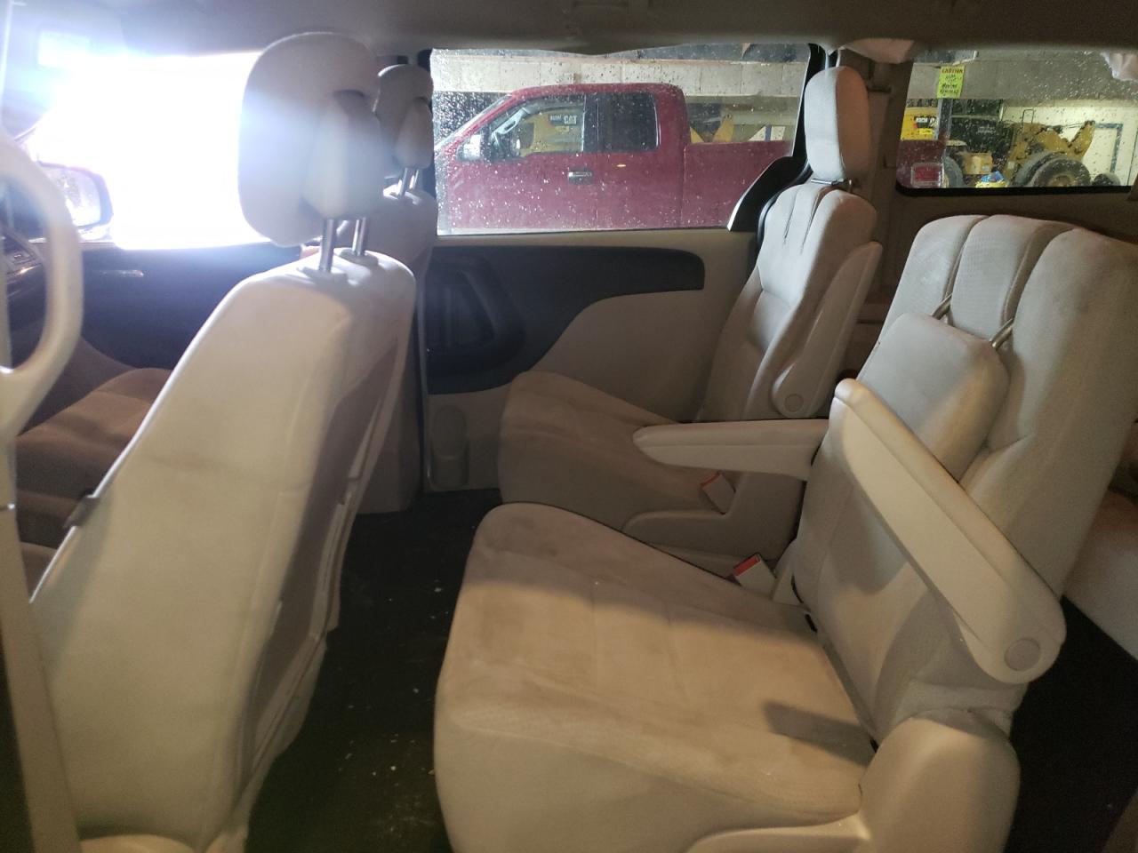 Photo 6 from auction – 2014 DODGE GRAND CARA with VIN 2C4RDGBG3ER340299