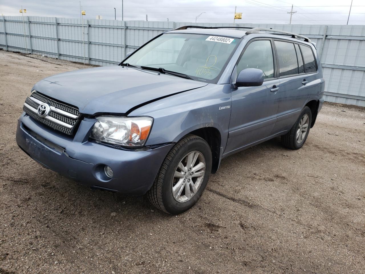 Photo 2 from auction – 2006 TOYOTA HIGHLANDER with VIN JTEEW21A160014033