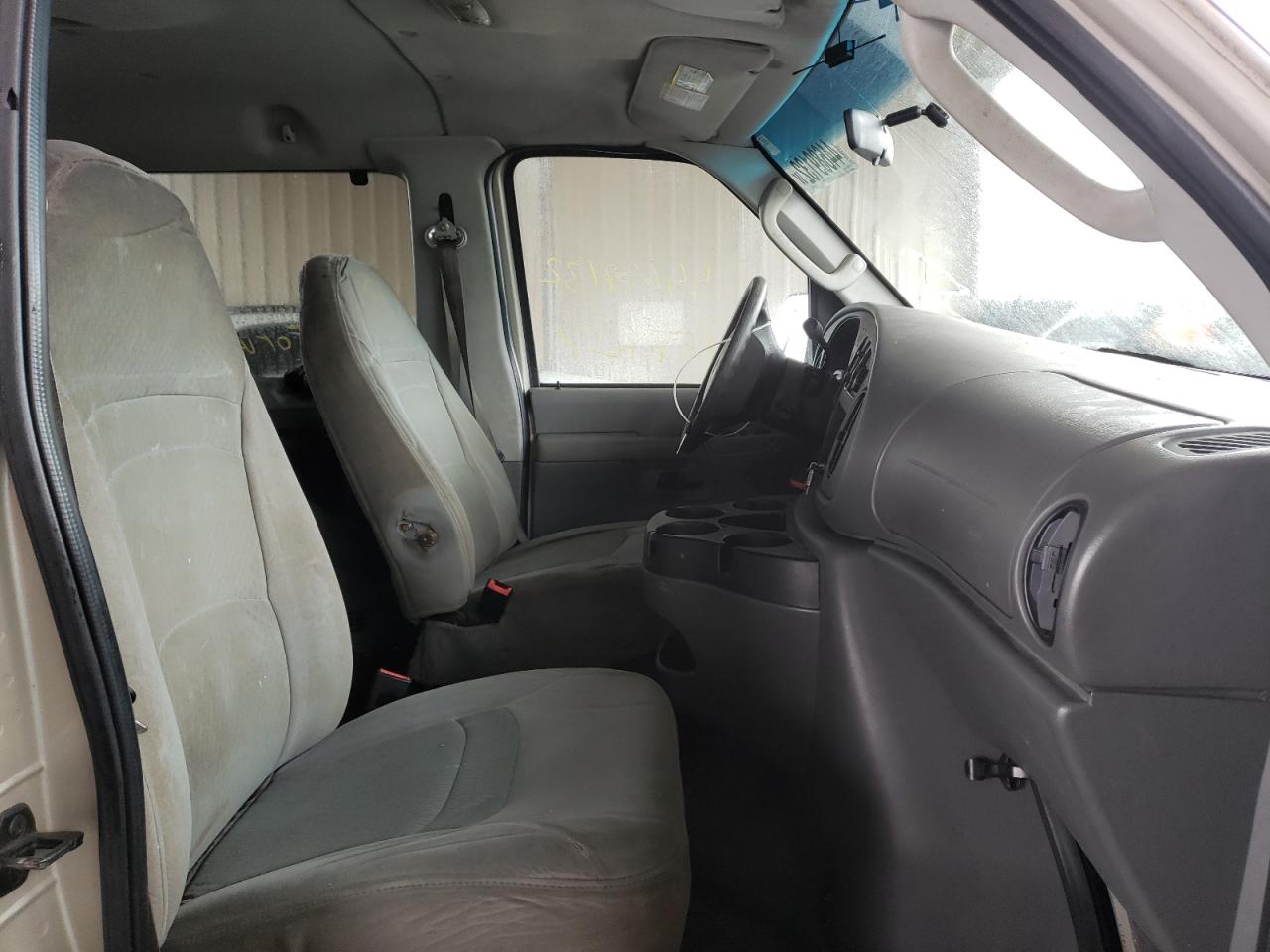 Photo 5 from auction – 2008 FORD ECONOLINE with VIN 1FBNE31L58DA50225