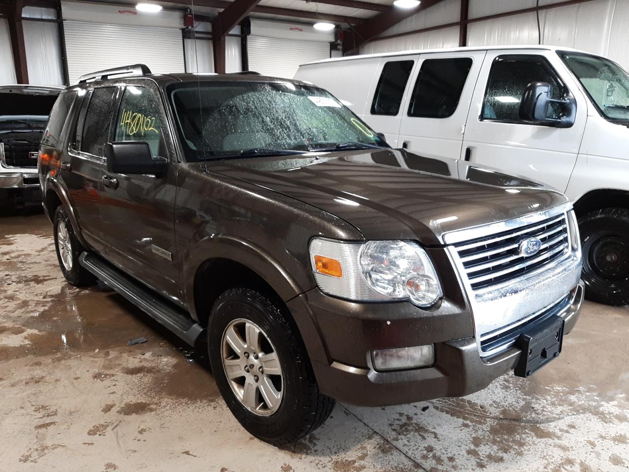 FORD EXPLORER X 2008 مع رقم تعريف المركبة 1FMEU73E48UA98329 - صورة من المزاد