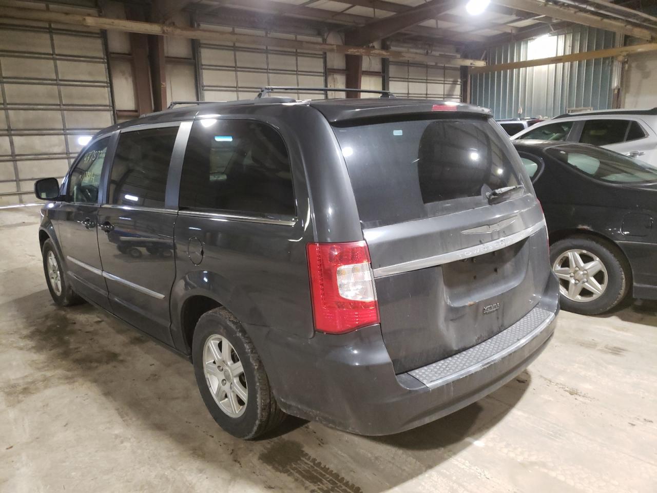 Photo 3 from auction – 2012 CHRYSLER TOWN & COU with VIN 2C4RC1BG9CR188025