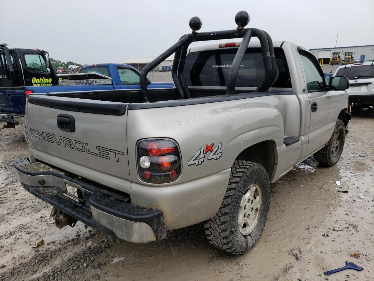 Photo 4 from auction – 2004 CHEVROLET SILVERADO with VIN 1GCEK14T34Z198729