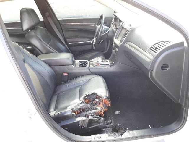 Photo 5 from auction – 2019 CHRYSLER 300 LIMITE with VIN 2C3CCAEG0KH631446