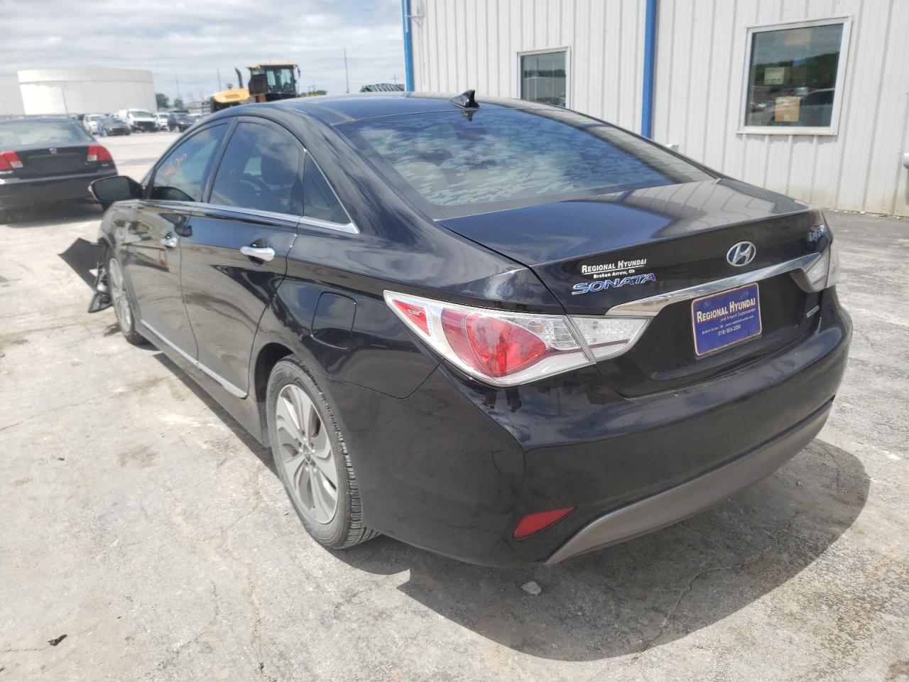 Photo 3 from auction – 2013 HYUNDAI SONATA HYB with VIN KMHEC4A47DA066319