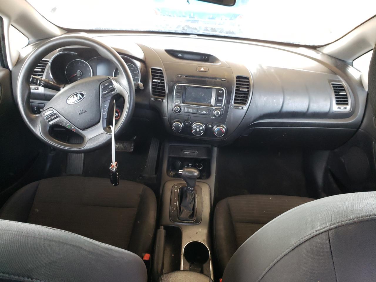 Photo 19 from auction – 2016 KIA FORTE LX with VIN KNAFX4A64G5506716