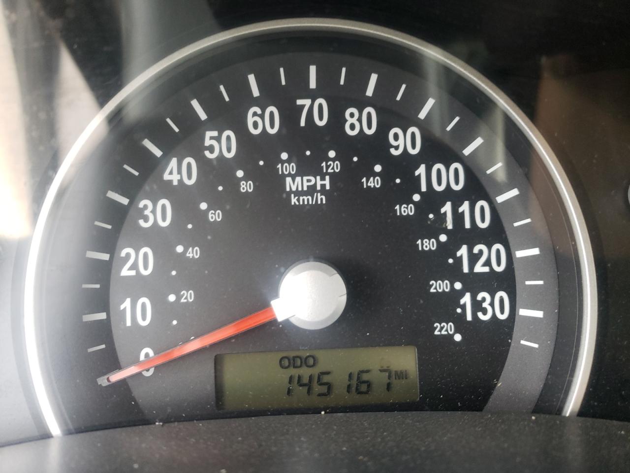 Photo 8 from auction – 2007 KIA SEDONA with VIN KNDMB233976188943