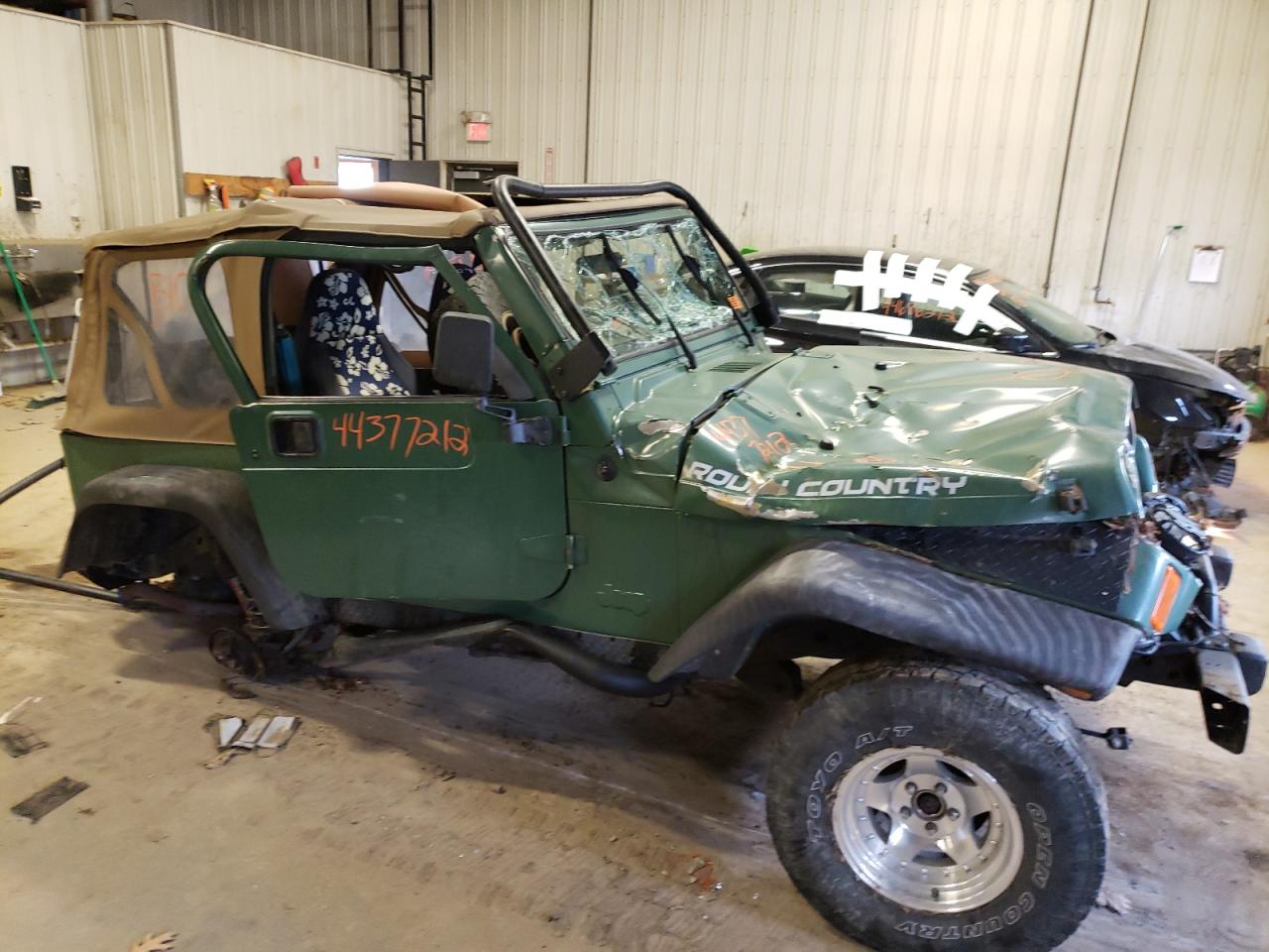 Photo 10 from auction – 2000 JEEP WRANGLER / with VIN 1J4FA49S2YP725440