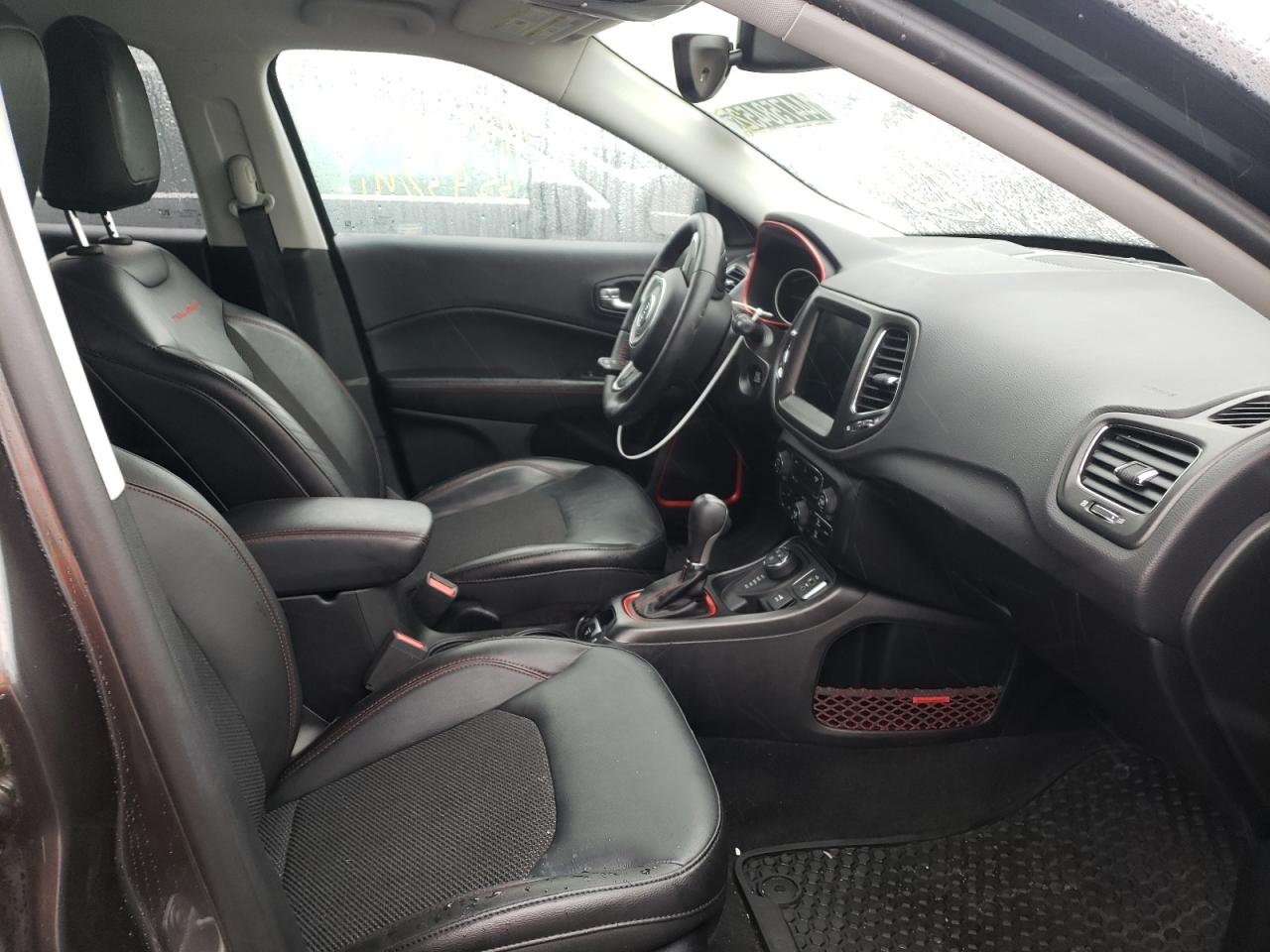Photo 5 from auction – 2018 JEEP COMPASS TR with VIN 3C4NJDDB0JT342459
