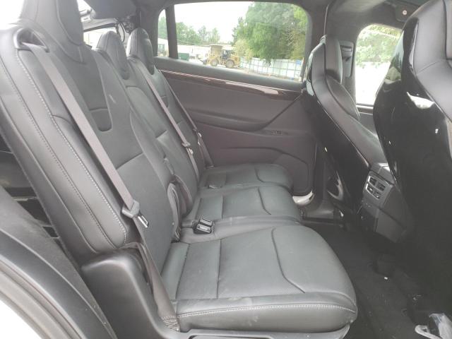 Photo 6 from auction – 2016 TESLA MODEL X with VIN 5YJXCDE26GF026170