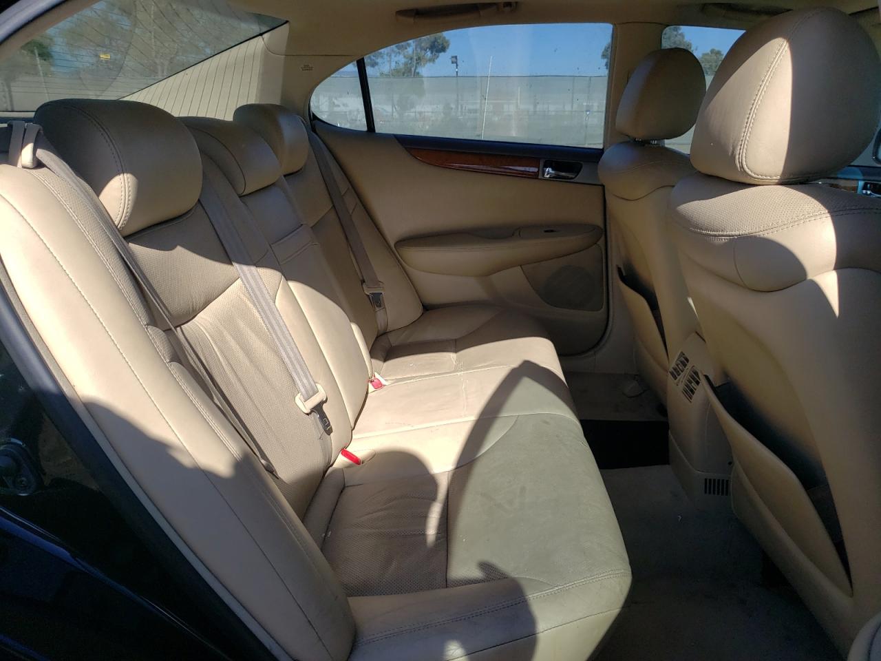 Photo 6 from auction – 2005 LEXUS ES 330 with VIN JTHBA30G055121673