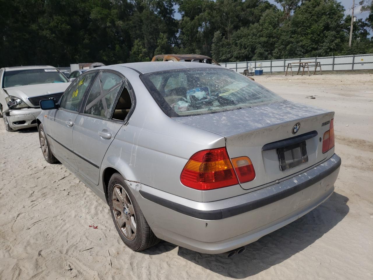 Photo 3 from auction – 2002 BMW 3 SERIES with VIN WBAEV33472KL74942