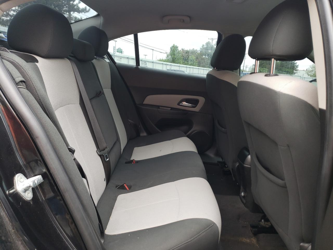 Photo 6 from auction – 2011 CHEVROLET CRUZE LS with VIN 1G1PC5SH8B7275947