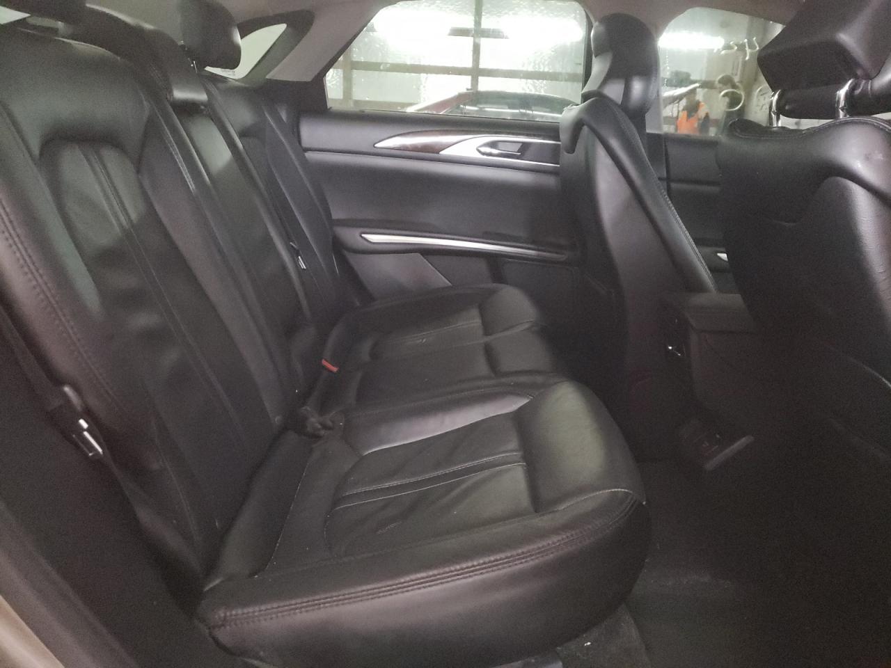 Photo 6 from auction – 2016 LINCOLN MKZ HYBRID with VIN 3LN6L2LU1GR607719