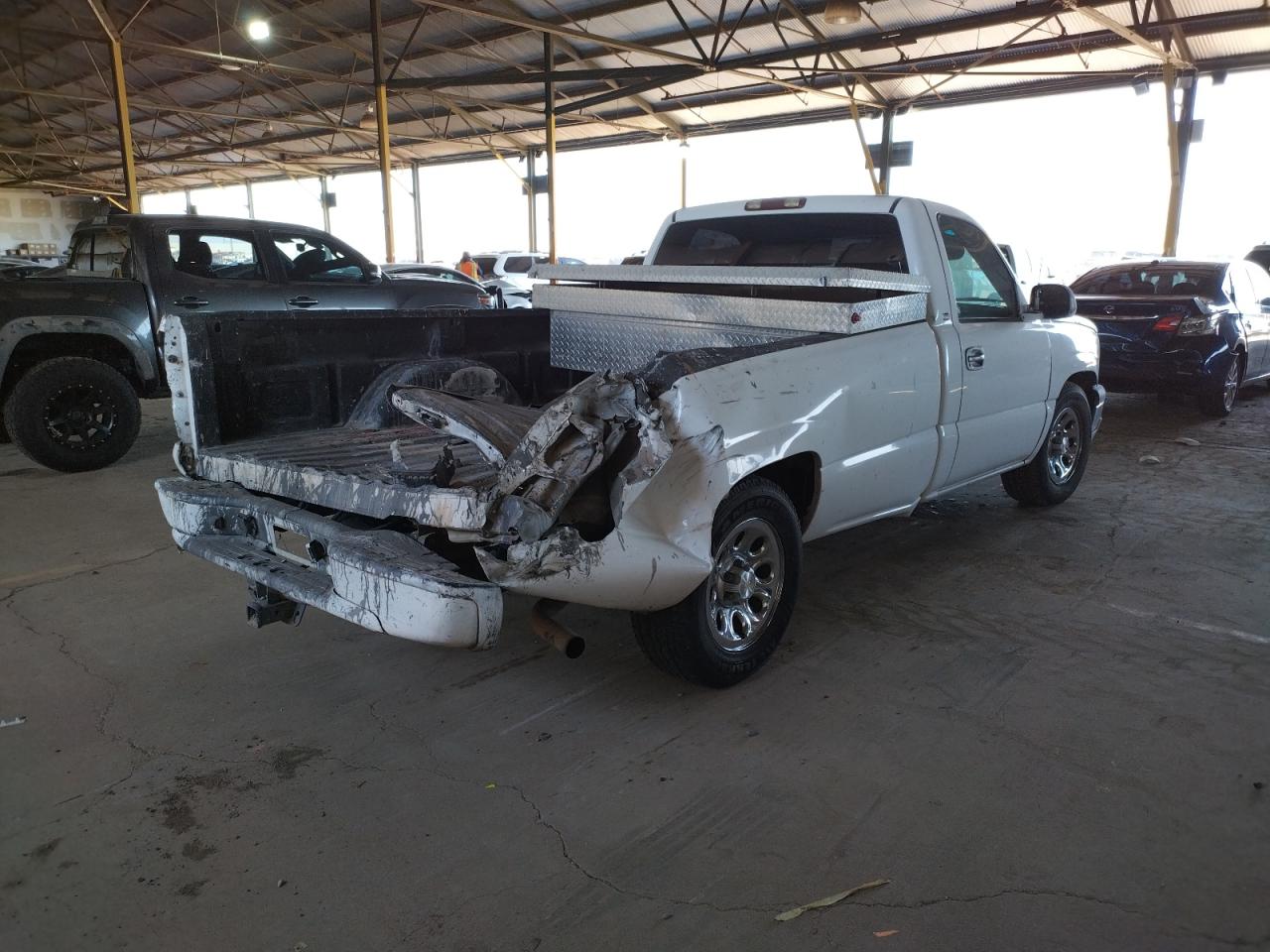 Photo 4 from auction – 2003 CHEVROLET SILVERADO with VIN 1GCEC14X33Z134897
