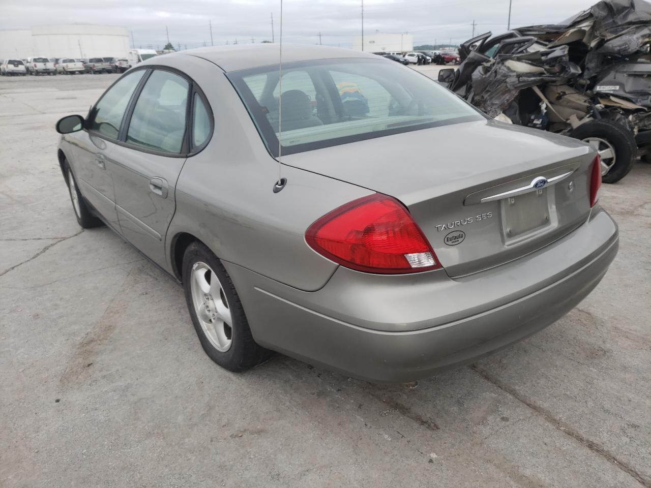 Photo 3 from auction – 2003 FORD TAURUS SES with VIN 1FAFP55U53G248762