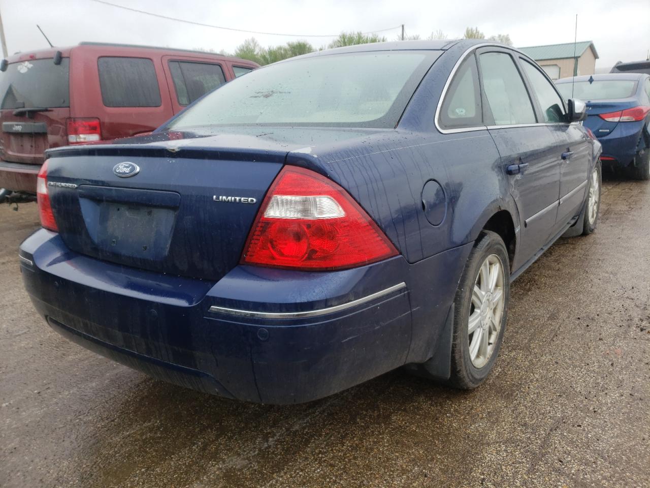 Photo 4 from auction – 2005 FORD FIVE HUNDR with VIN 1FAFP251X5G179087